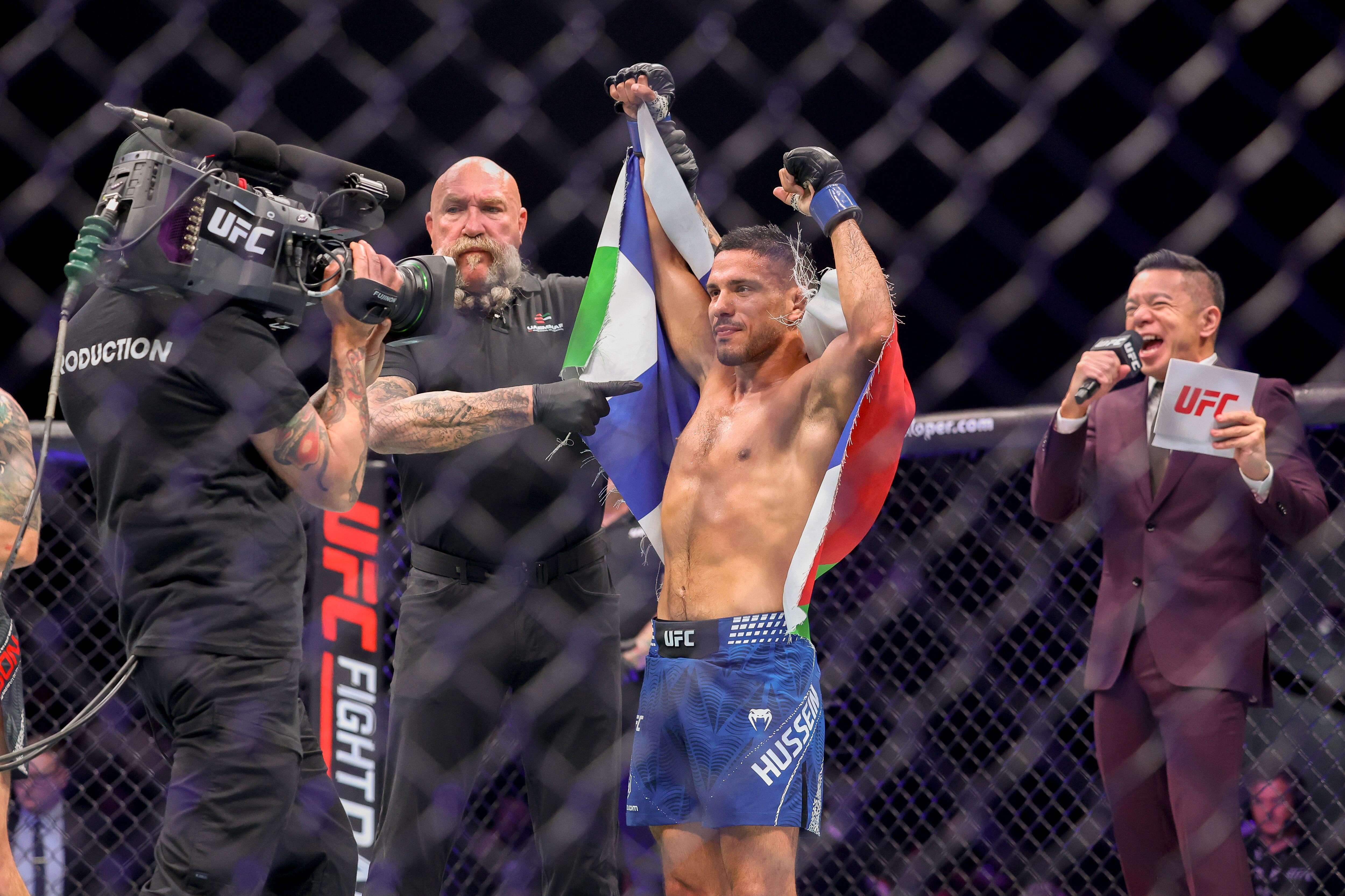 From refugee camp to the UFC: How Abdul Hussein's dream began with a picture of Dana White