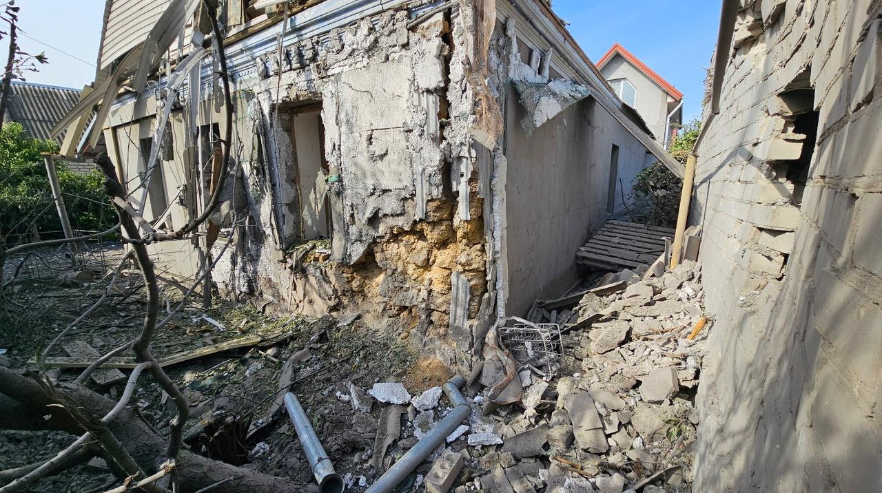 Man killed in Russian artillery strike on Kherson