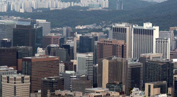 Business Sentiment Worsens as Middle East Tensions Resurface