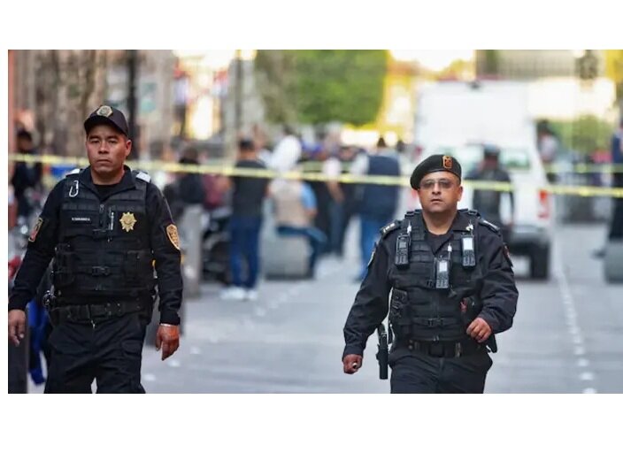 One killed in a shooting near Mexico’s presidential office