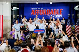 With 100 days to midterms, Dems lead in polling, GOP in redistricting