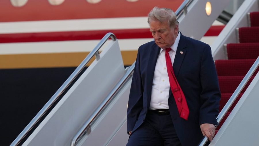 Air Force One features new color scheme