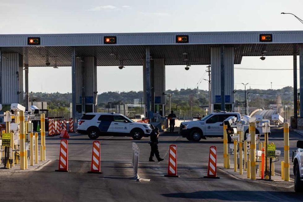 Man accused of horrific sex crime against child tries — and FAILS — to squeak by CBP