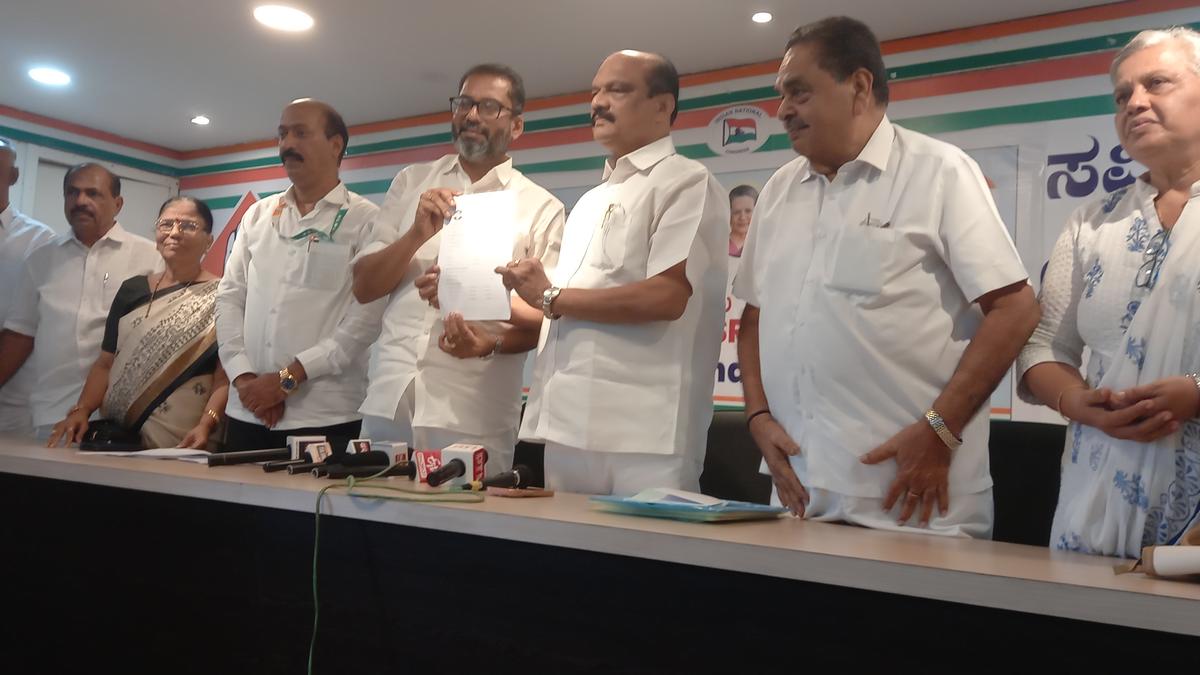 Congress to hold widespread consultations before picking Dakshina Kannada district unit president