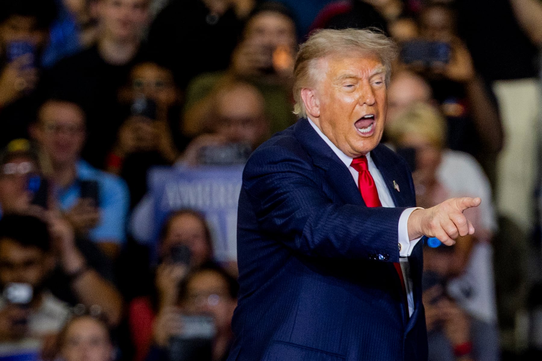 ‘Freaks, weirdos, losers’: Trump official attacks Democrats ahead of 2026 midterms