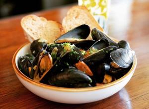 Why Laura Lee's is one of Richmond's best neighborhood restaurants