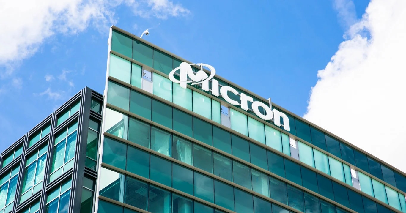 Micron stock nears worst monthly drop in 11 years amid China fears