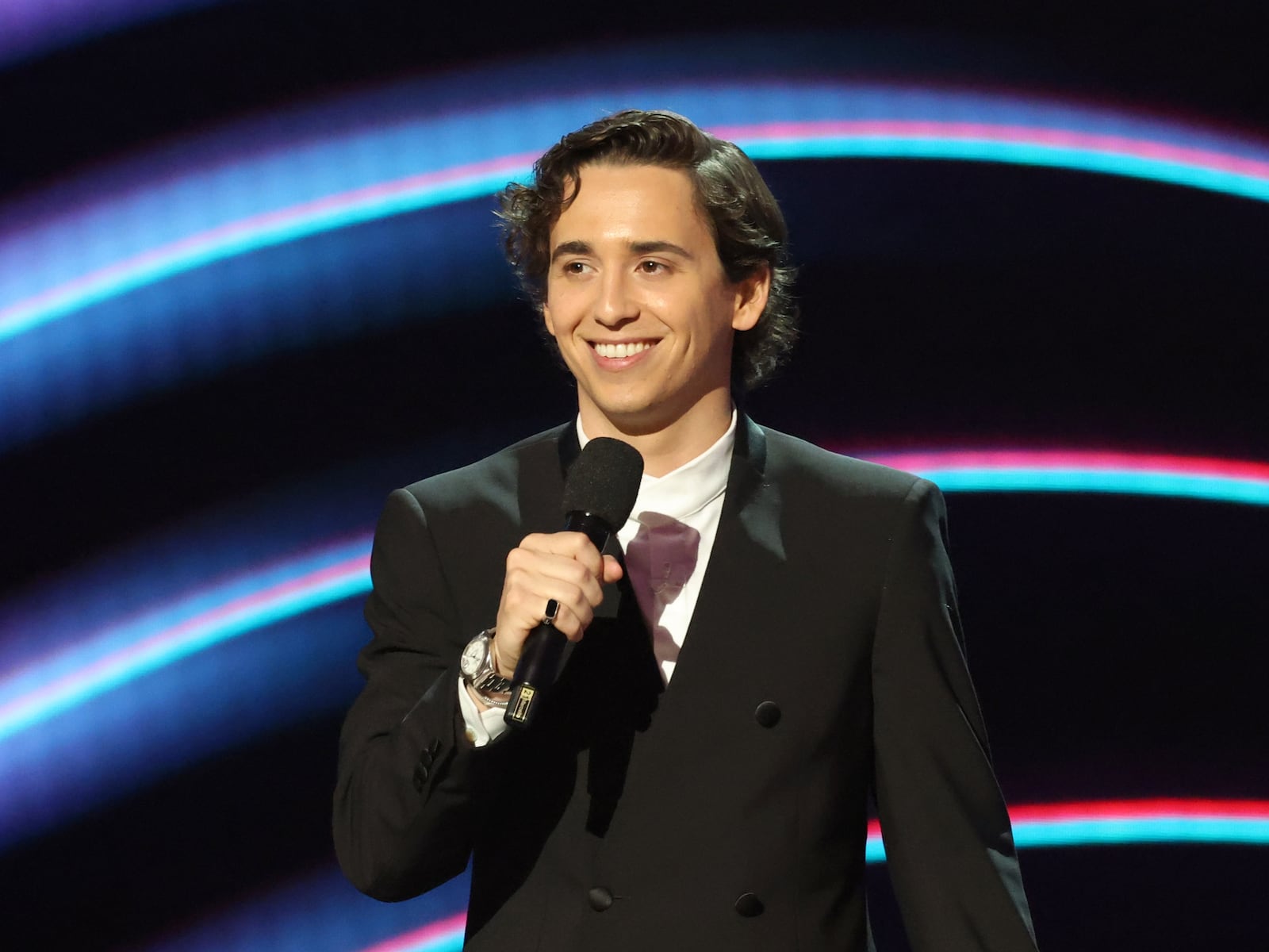 ‘SNL’ fan-favorite denies affair rumors with popular reality TV star