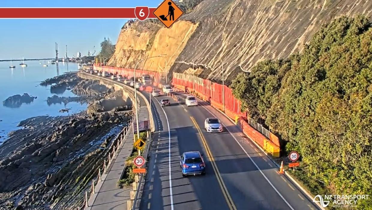 Southbound crash causes delays on SH1 in Wellington