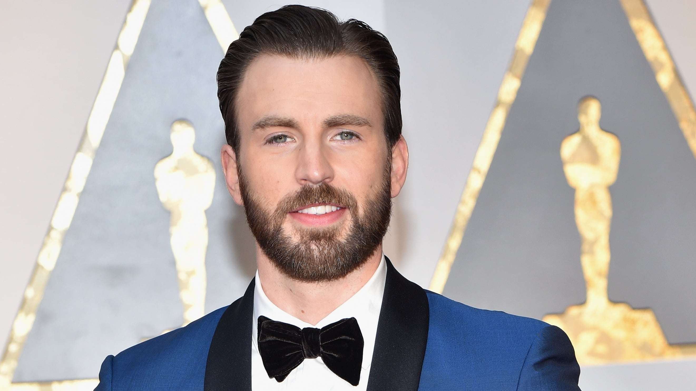 Captain America Actor, 45, Hit With Plastic Surgery Rumors After 'Avengers' Trailer