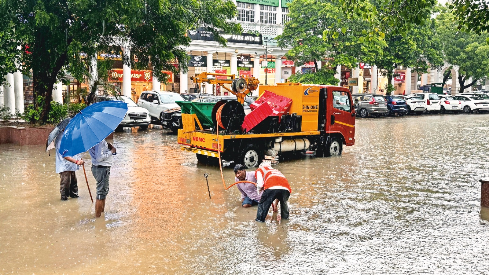 Traffic snarls, water enters shops: Heavy rain sinks parts of Delhi