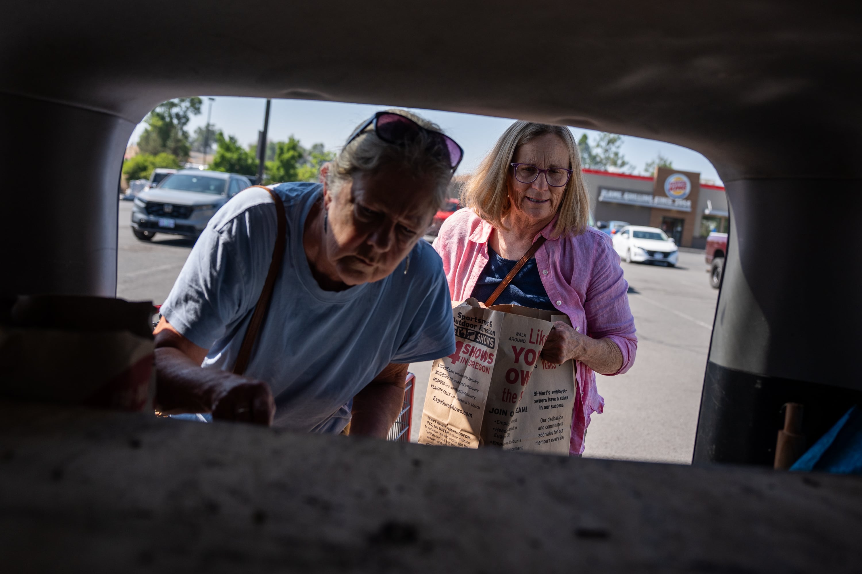 Oregonians look for ways to help evacuees as fires bear down on communities