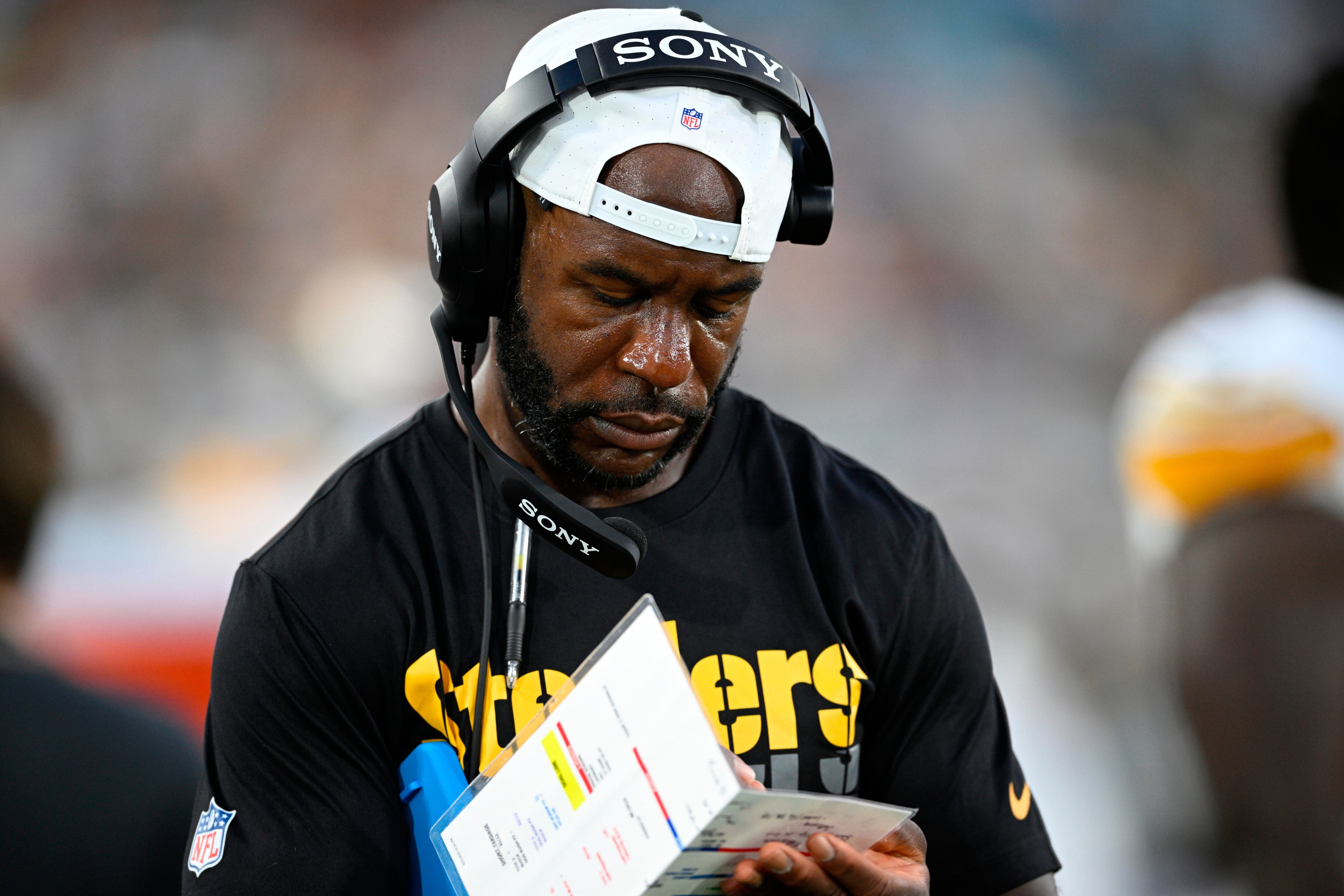 Vikings suspend new DB coach Gerald Alexander three weeks following drunken driving charge