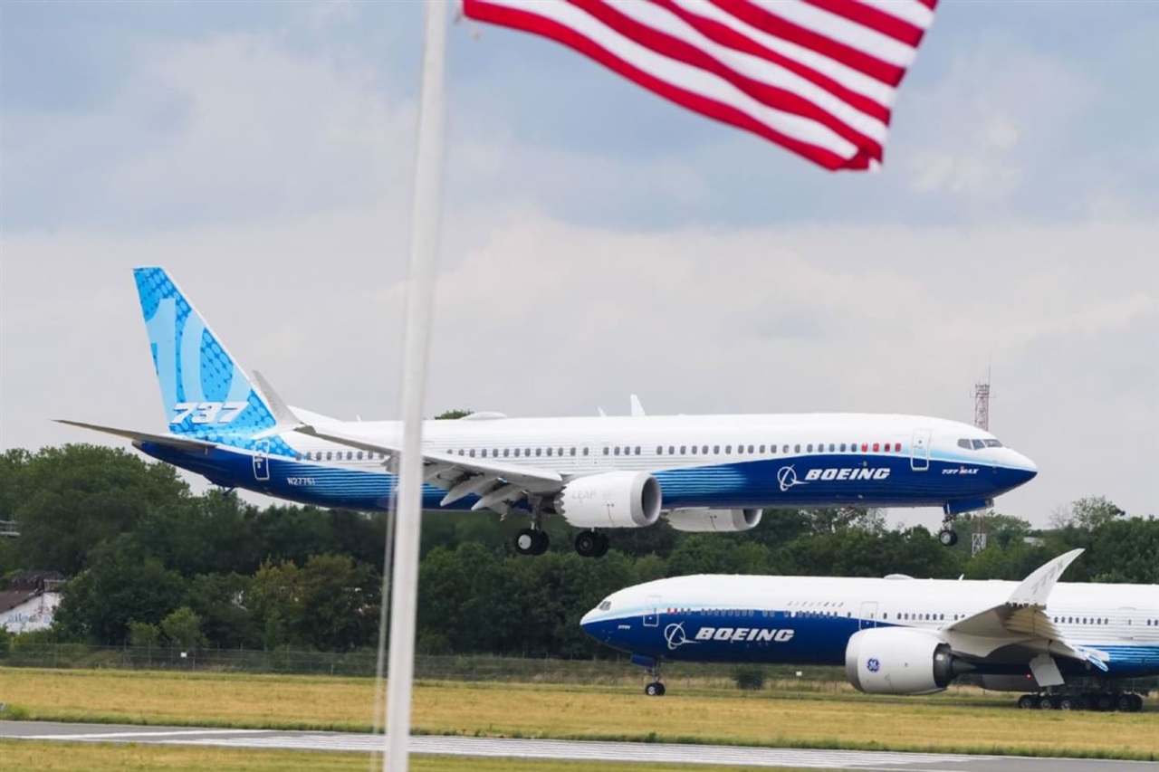 Boeing 737 MAX 10 certification could come in autumn, FAA says