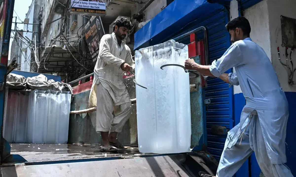 Lack of access to cooling to amplify heat deaths in Pakistan