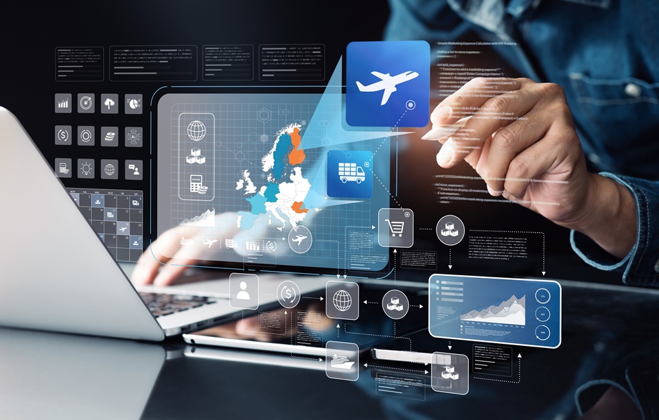 Freightos enables live air cargo booking in FreightSuite’s AI-native TMS