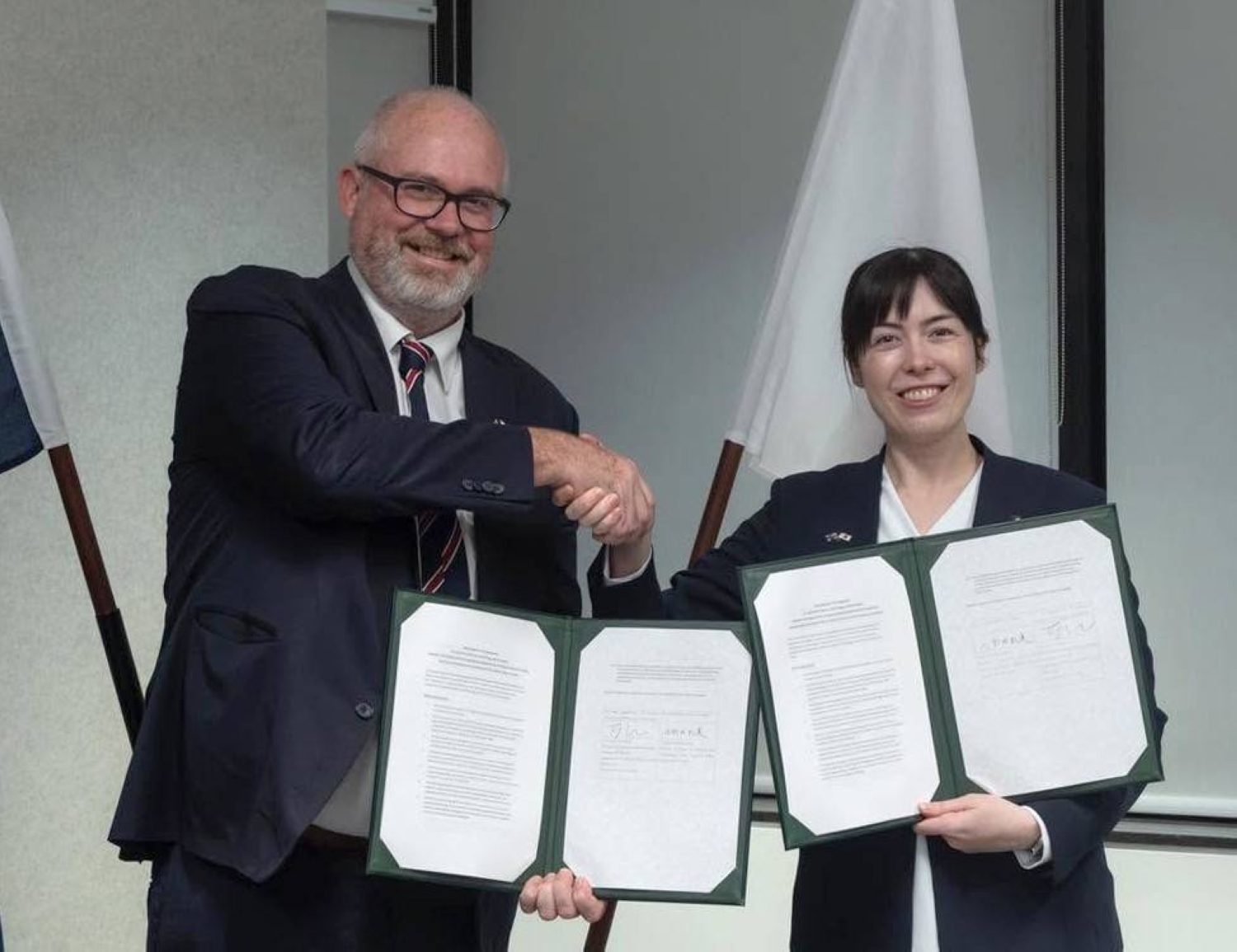 Japan and Australia vow to boost cooperation on quantum tech