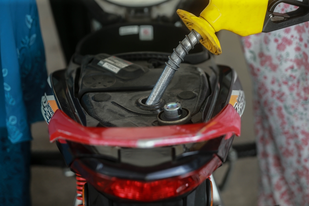 MoF: RON97, unsubsidised RON95 and diesel prices up 20 sen a litre from July 30 to Aug 5