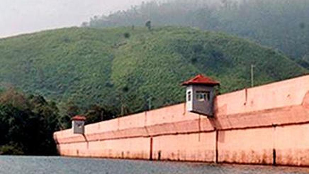Water level in Mullaperiyar dam stands at 111.95 feet