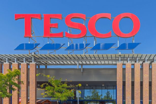 Free apples in Tesco for next few weeks for certain customers at 800 stores