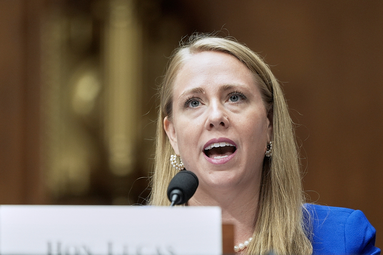 EEOC has indefinitely suspended all federal-sector class complaints, lawsuit claims