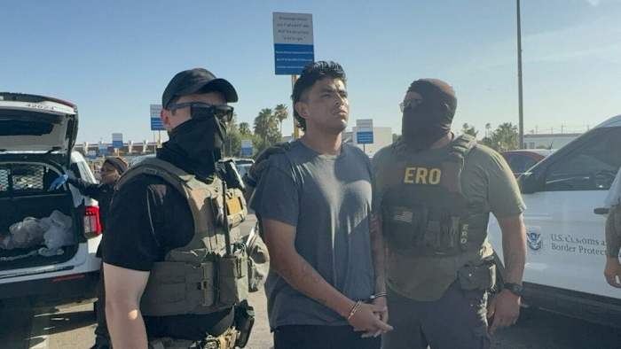Houston ICE office deports pair of fugitives wanted for homicide in Mexico