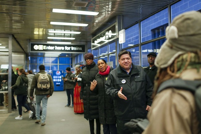 Crime Floppers: Puts 'No-No Square' Signs Up in Transit Authority Trains