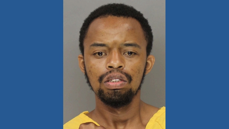 Marietta man charged with attempted kidnapping at gas station