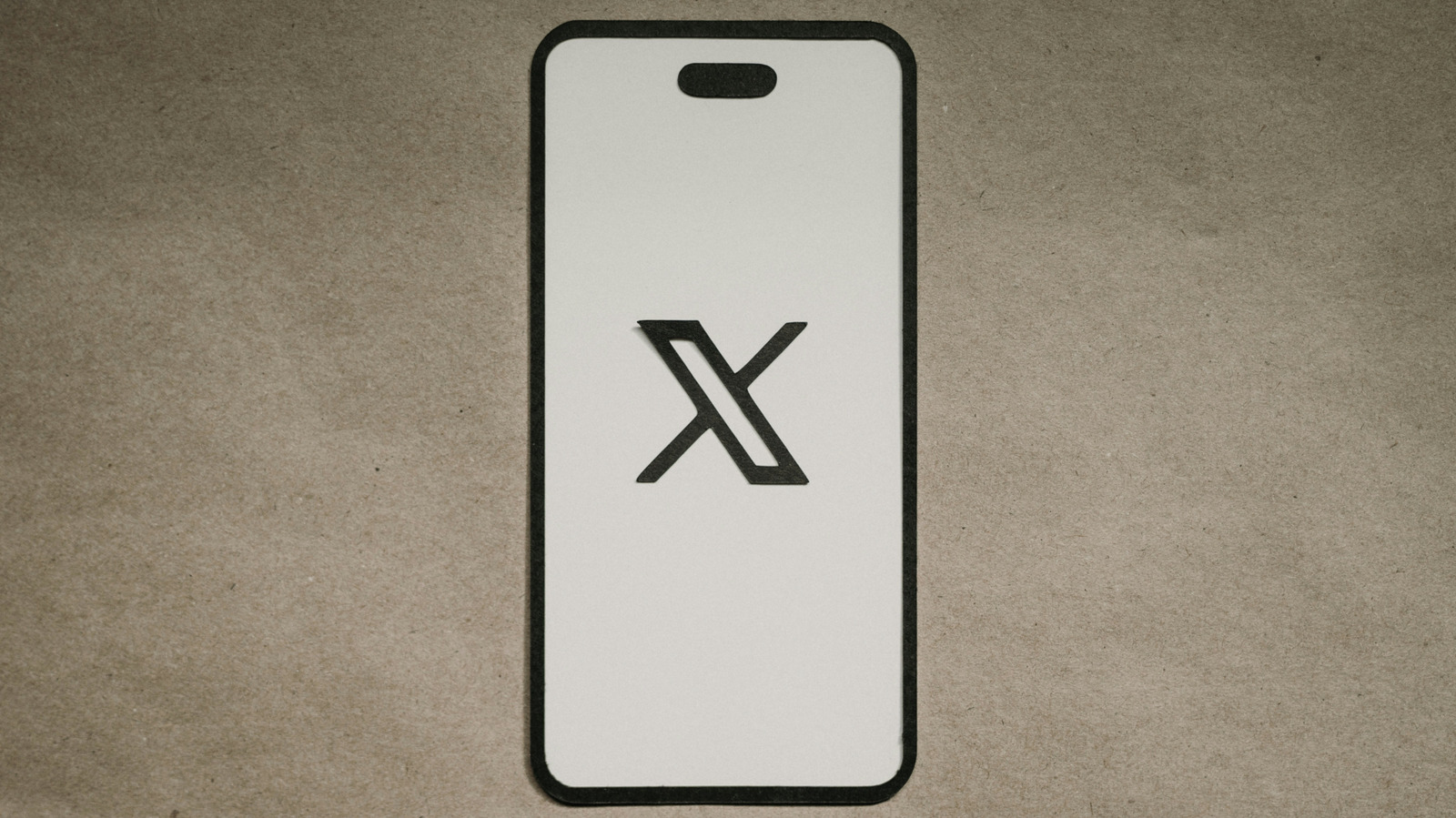 X and an advertising trade group settle a legal dispute over an alleged 'boycott'