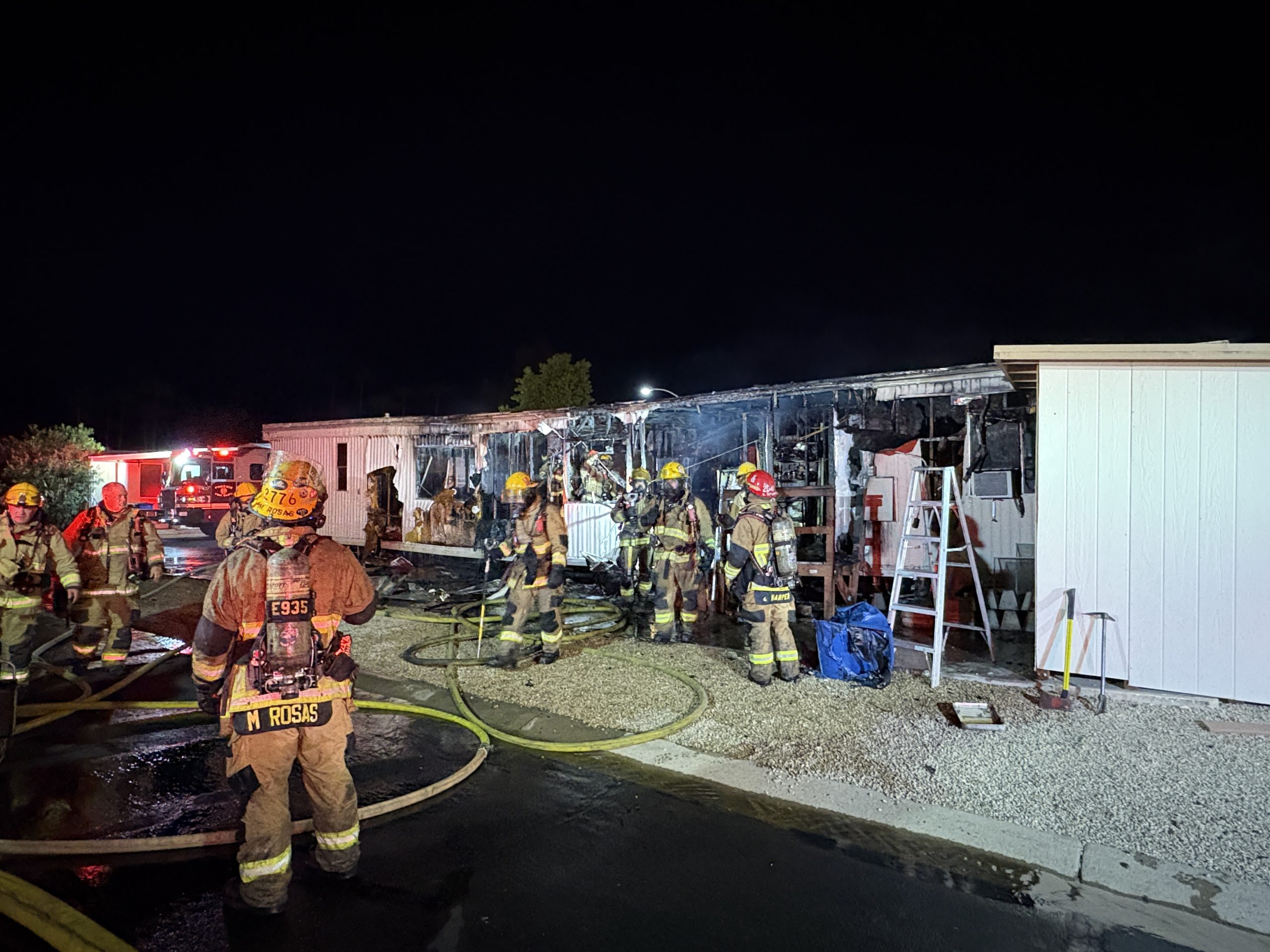 Phoenix mobile home fire leaves 1 displaced