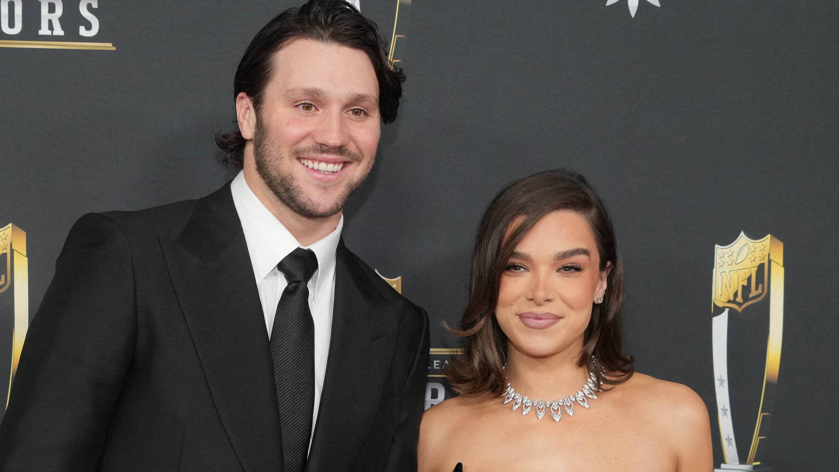 Josh Allen's Wife Hailee Steinfeld Announces Career News Before Bills Camp