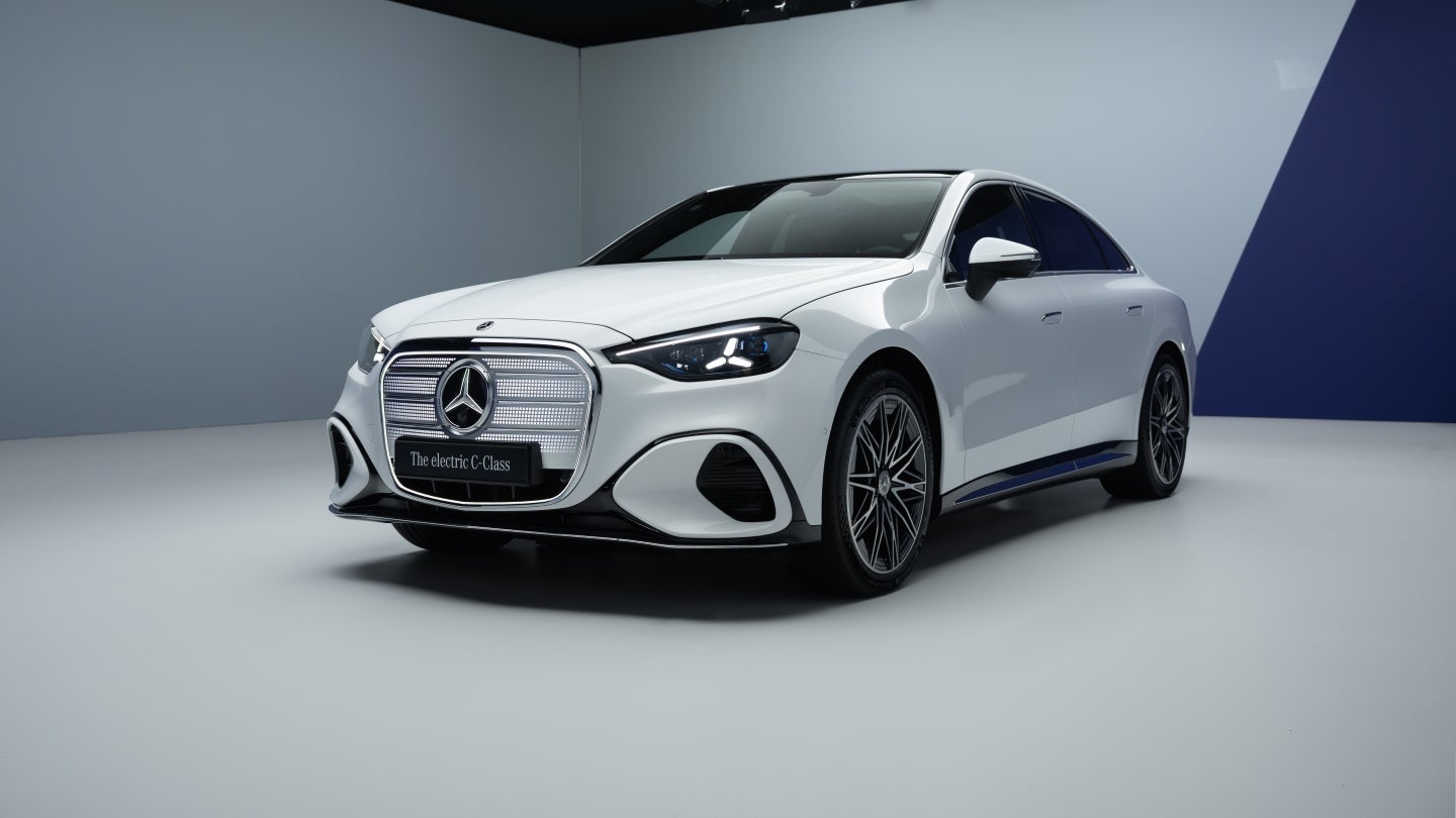 Mercedes-Benz lowers 2026 sales outlook amid China weakness