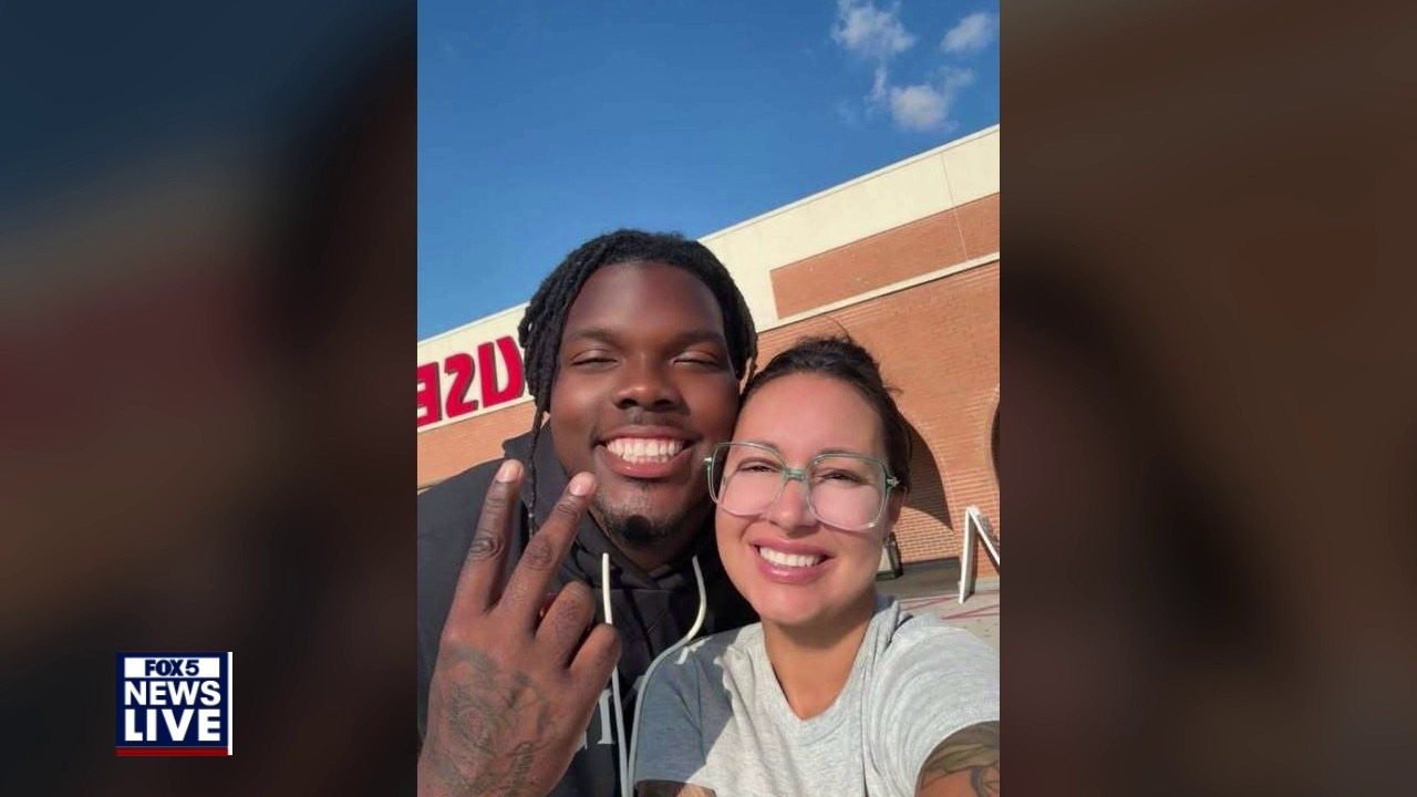 Former UGA player goes viral after buying stranger's groceries