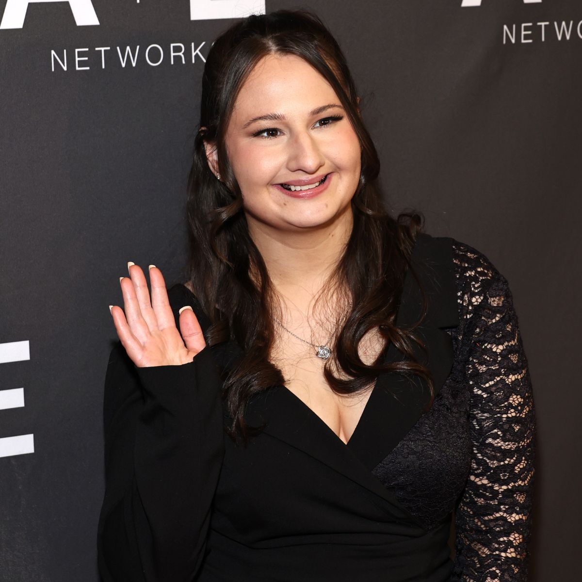 Gypsy Rose Blanchard Details “Summer Glow-Up” Cosmetic Treatments