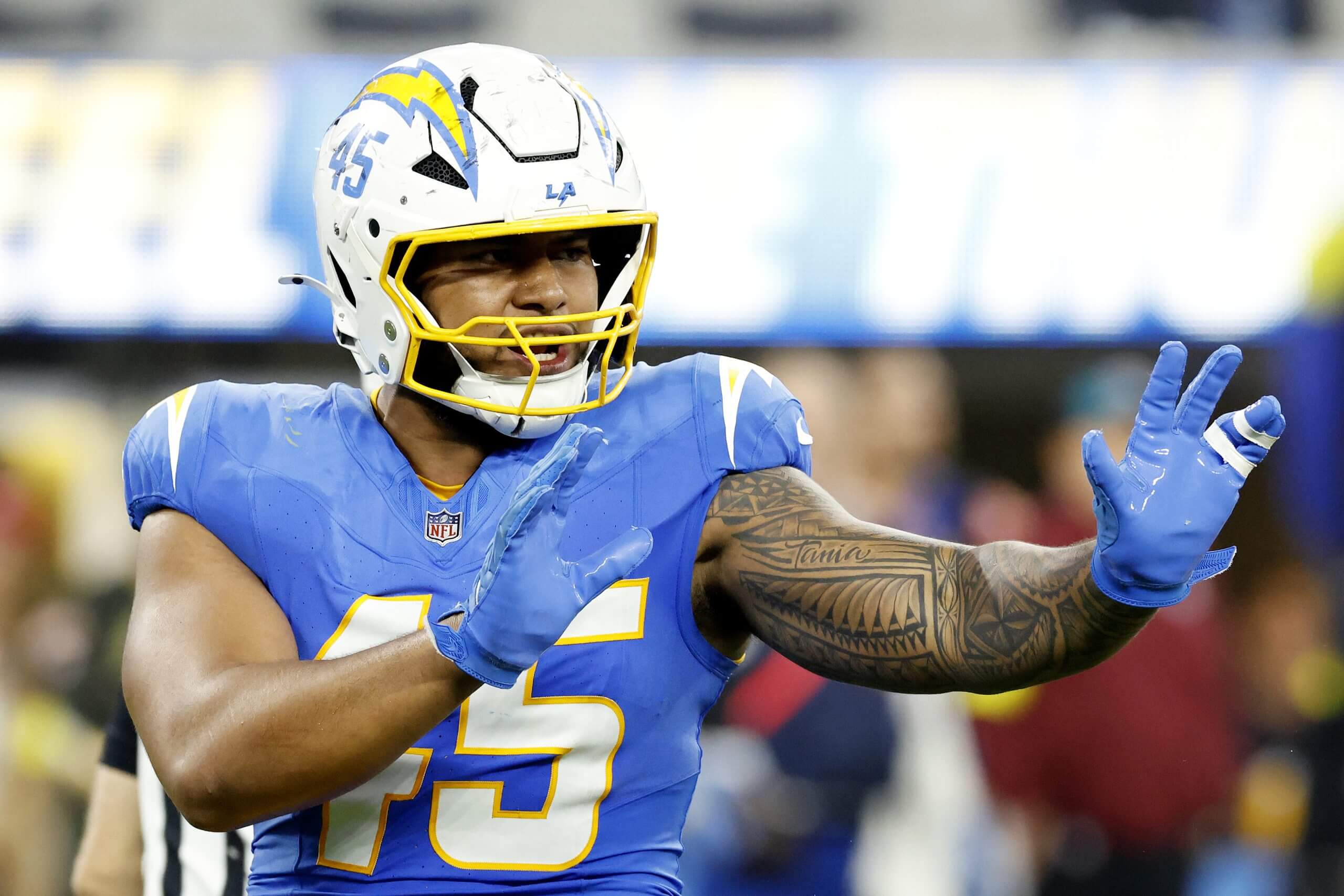 Tuli Tuipulotu sits out opening Chargers training camp practice amid contract negotiations