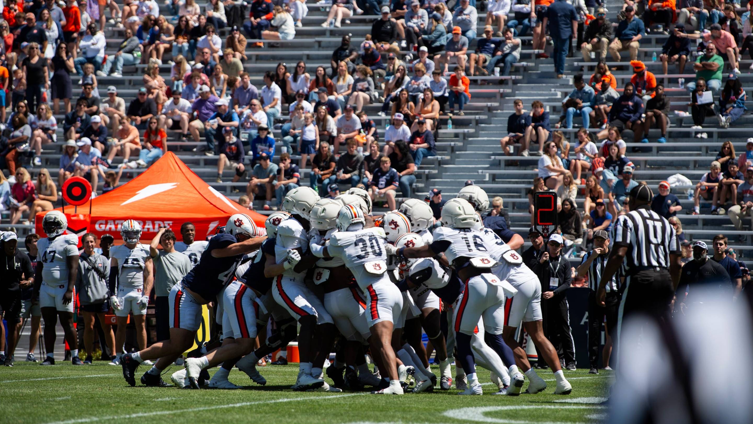 Breaking Down Auburn’s Offensive Line Ahead of Fall Camp