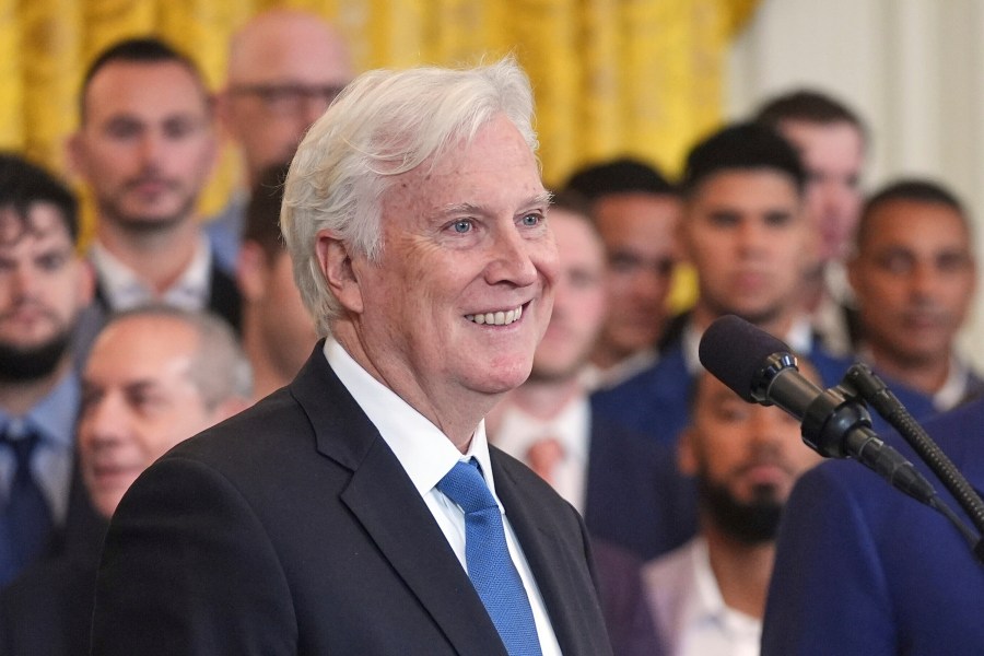 WSJ: Lakers, Dodgers owner at center of federal probe suffered stroke in 2024