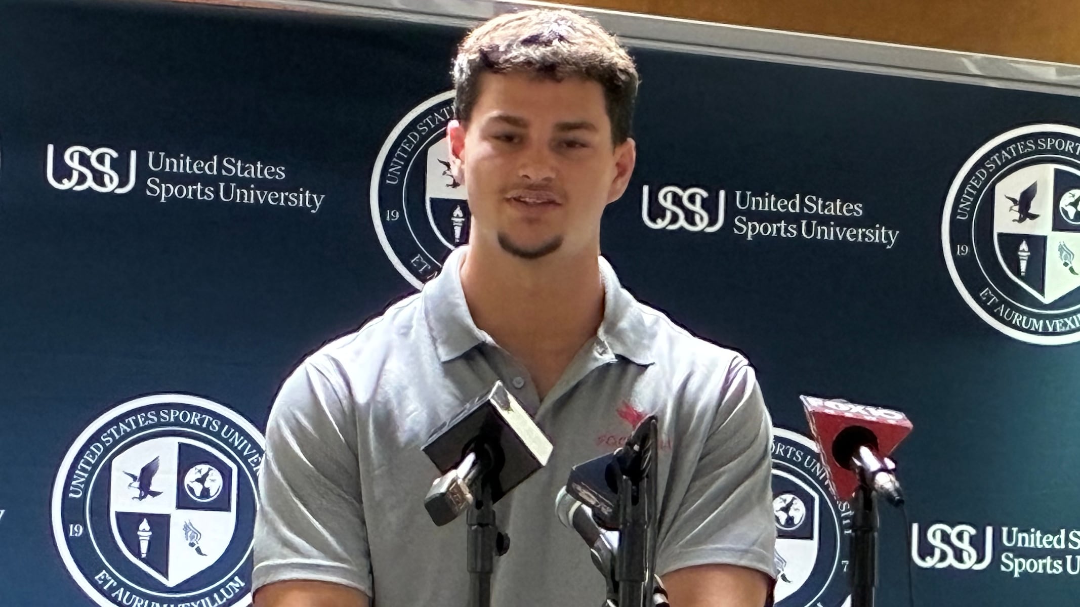 How strongly did Gunner Rivers consider Alabama as college home?