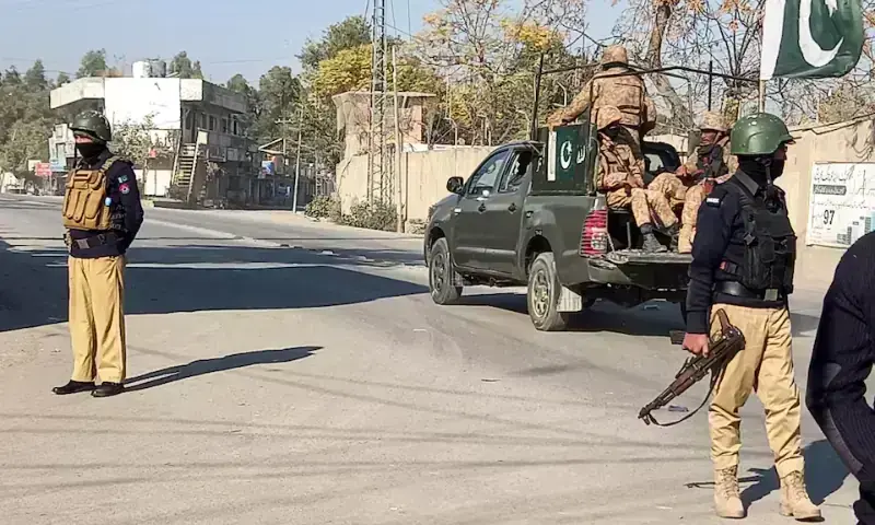 9 cops martyred, 28 injured as police checkpost comes under attack in KP's Hangu