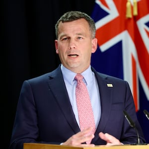 New Ministry of Regulation report recommends legalising plug-in solar