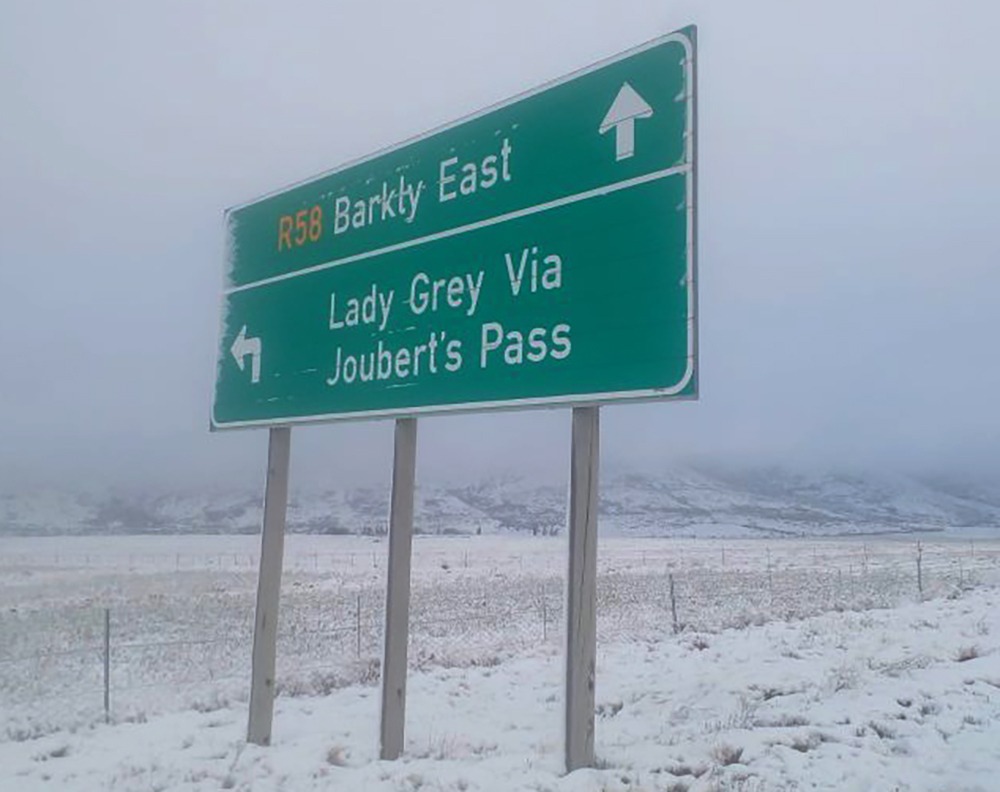 ICY ROADS AHEAD: Snow warning downgraded for KZN, EC and Free State, but icy conditions persist