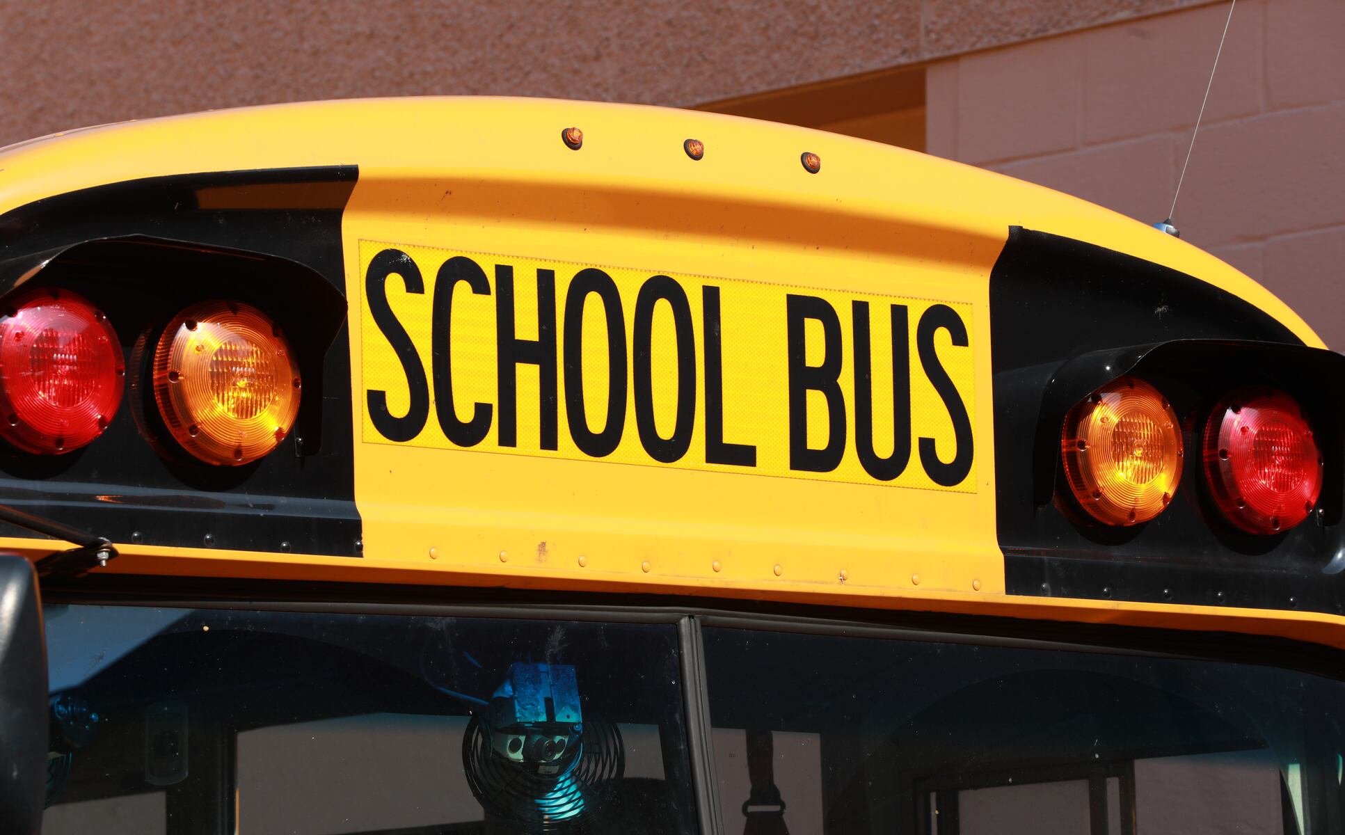Florida school bans girls from wearing leggings