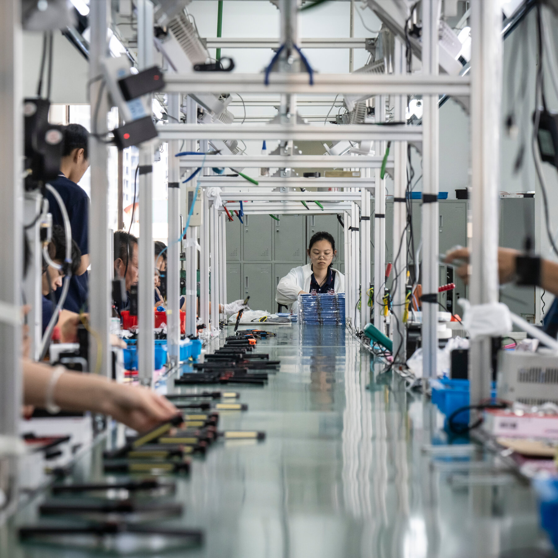 China, Its Economy Stumbling, Signals Only Cautious Support