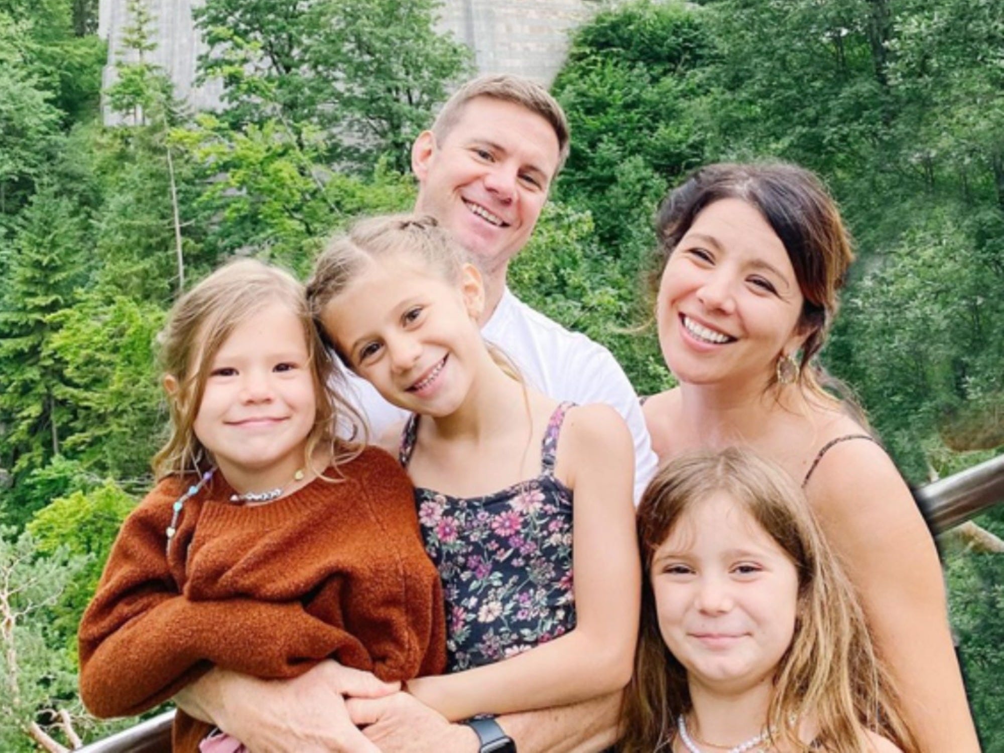 My family of 5 traveled around Europe for 30 days with 1 backpack each. Here are my 10 best packing tips.