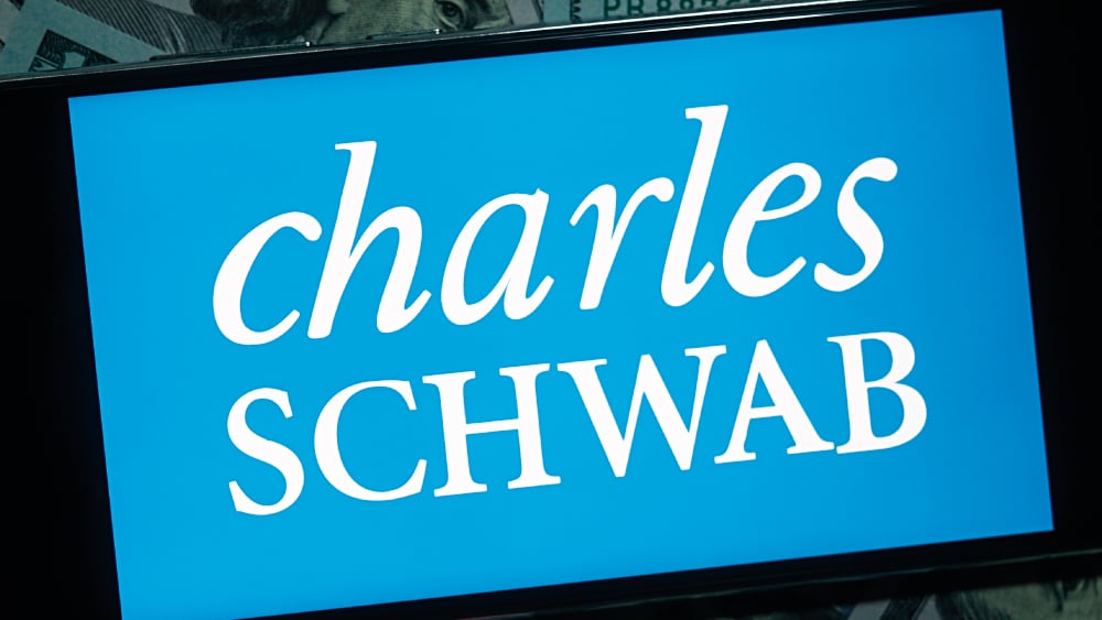 Is Schwab Stock A Sweet Buy In Sour Market? Consider These Clues.