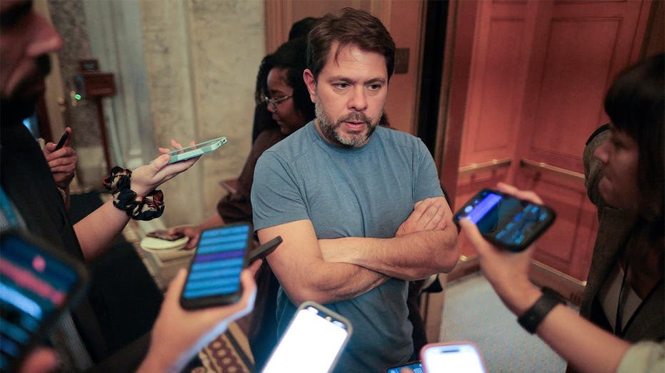 Capitol sex scandals spark push to ban House lawmakers from sleeping with staffers