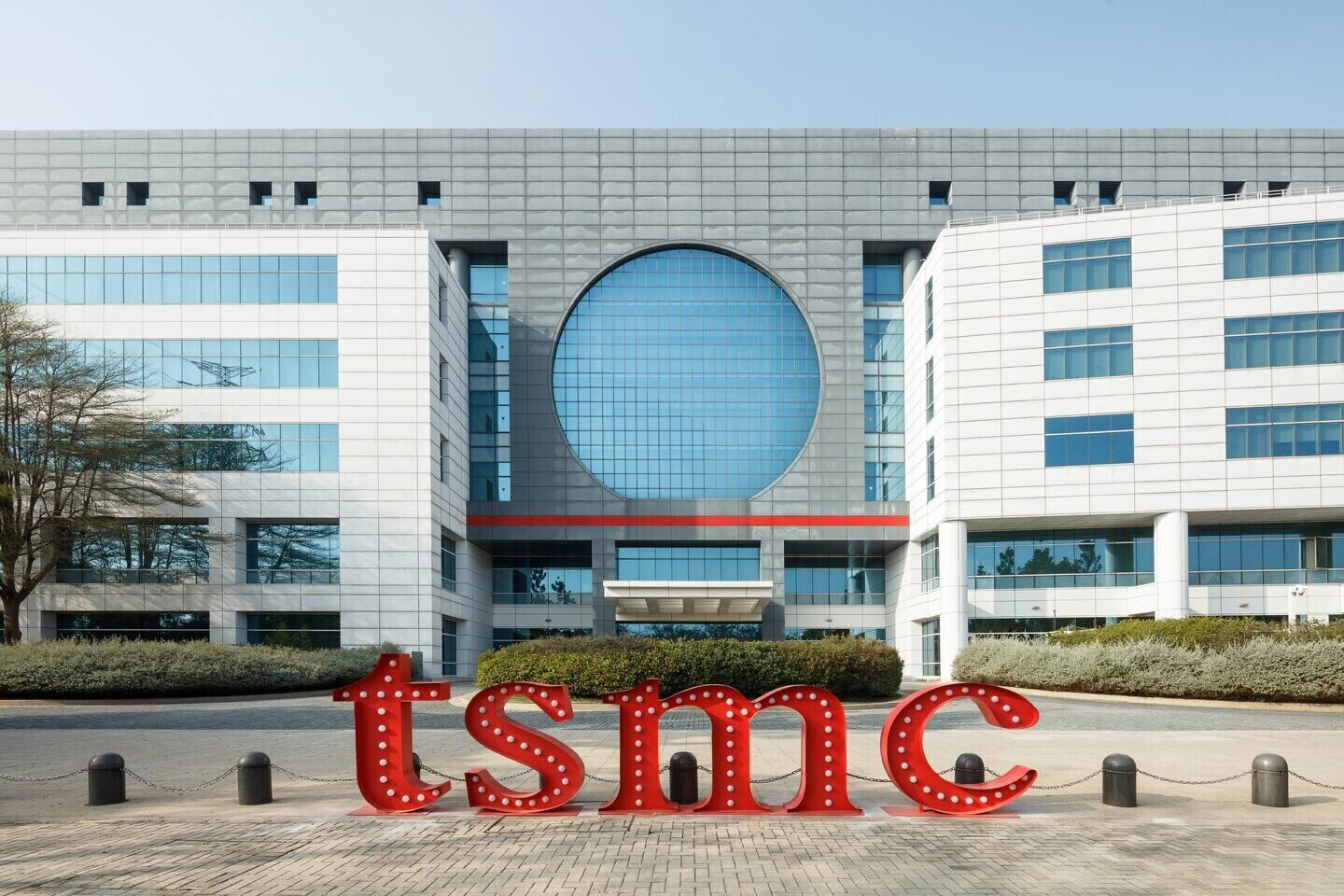 TSMC's 1.4 nm Fab Set for Completion by April 2027