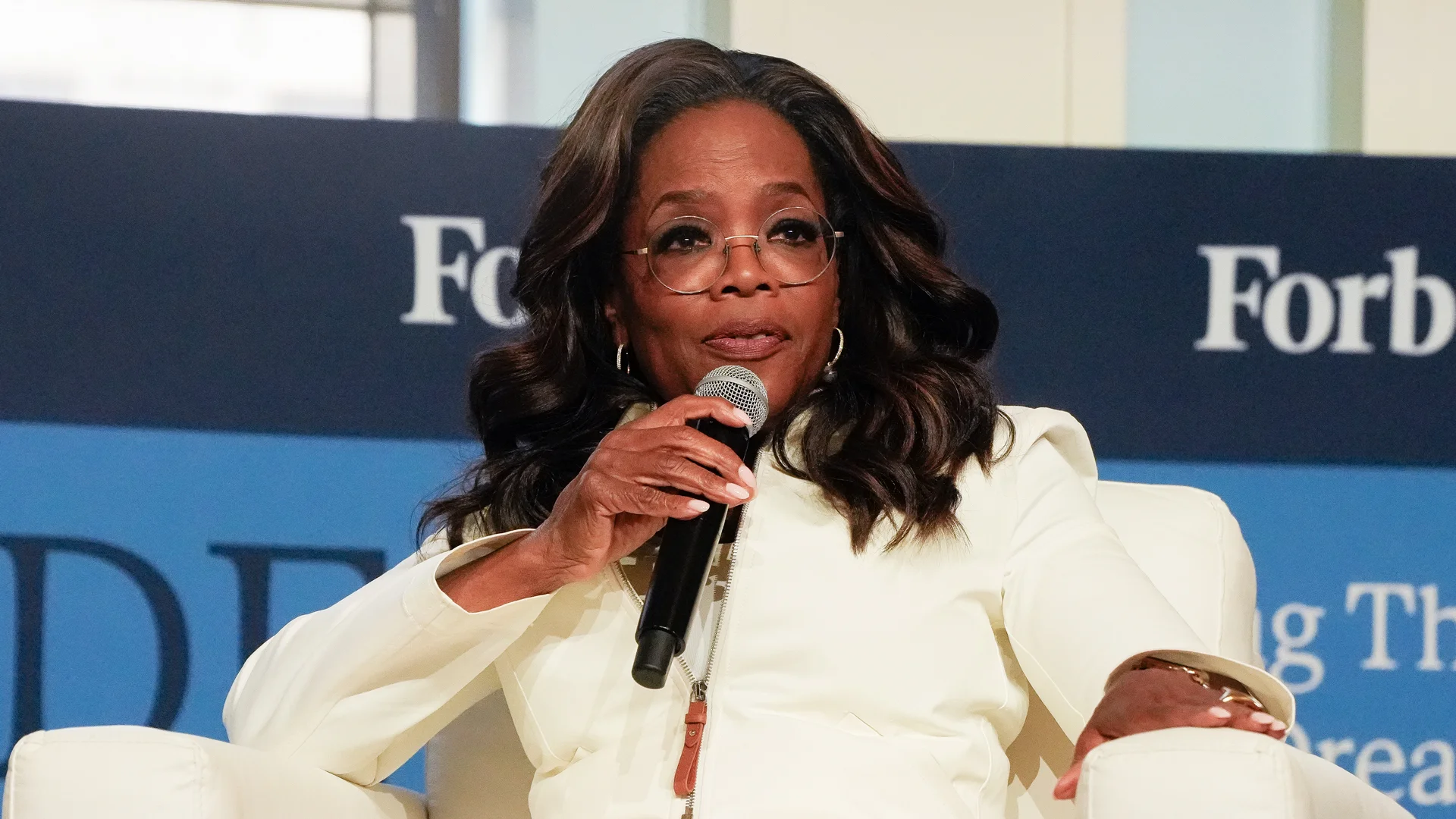 Oprah Just Named 1 Decision That Changed Her Career. Here’s How You Can Use It to Advance Your Own