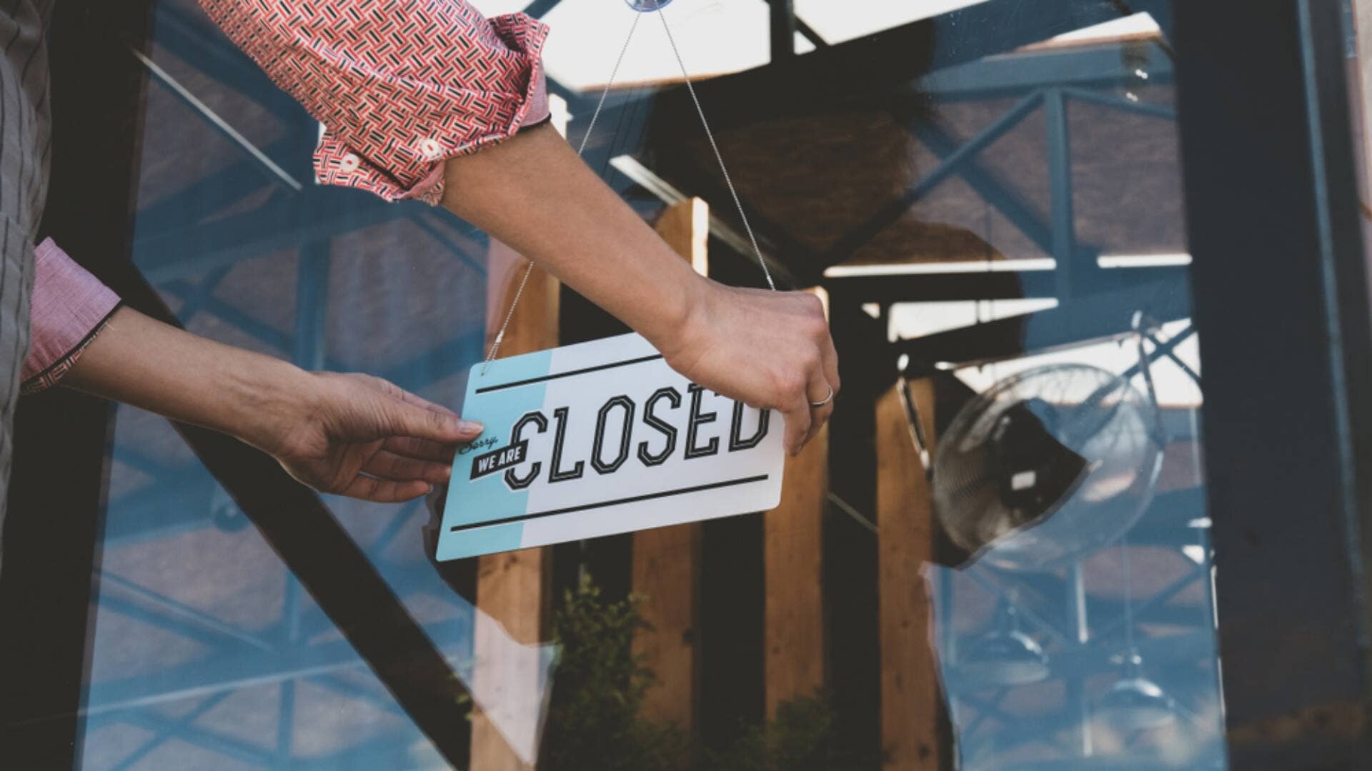 234-year-old book and news chain starts closing hundreds of stores