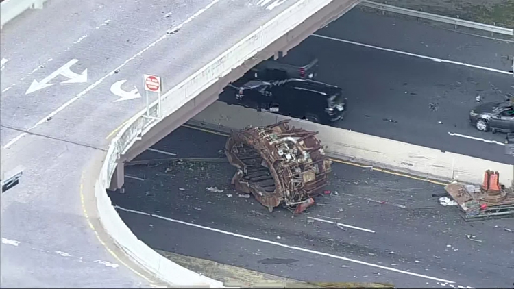 What is it? | Mystery object shuts down all southbound lanes of Dallas North Tollway, officials say